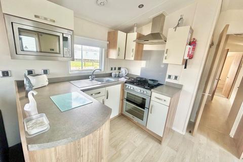 3 bedroom park home for sale, Seawick Holiday Park