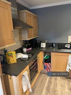 1 bedroom in a flat share to rent, Victoria Road, London, W3