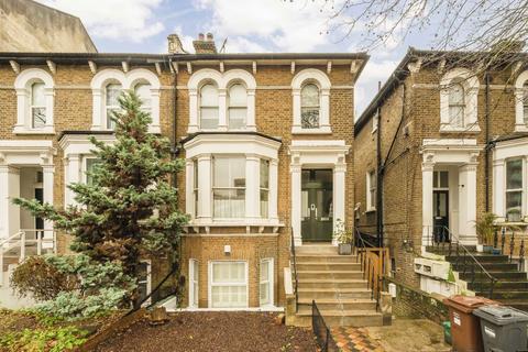 2 bedroom flat to rent, Chiswick High Road, London W4