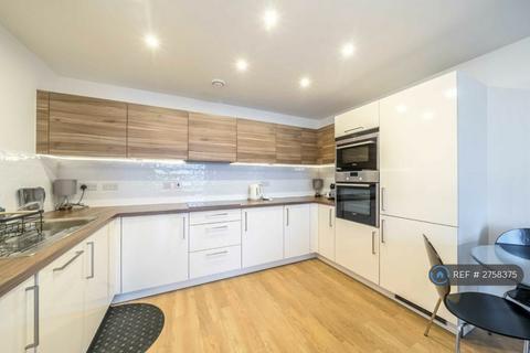 2 bedroom flat to rent, Marner Point, London, E3