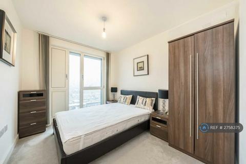 2 bedroom flat to rent, Marner Point, London, E3