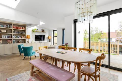 5 bedroom terraced house for sale, Ellerton Road, Magdalen Estate, SW18