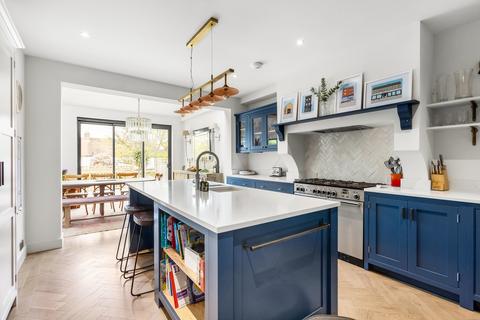 5 bedroom terraced house for sale, Ellerton Road, Magdalen Estate, SW18