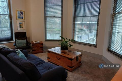 1 bedroom flat to rent, Tower House, Richmond, TW9