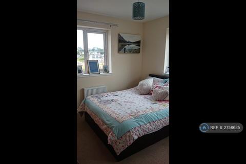 2 bedroom semi-detached house to rent, Mcnaughton Court, Stirling, FK8