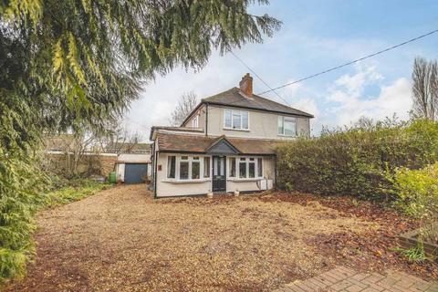 undefined, Boundary Road, Wooburn Green HP10
