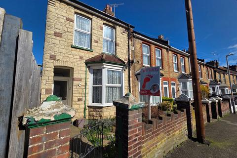 2 bedroom end of terrace house for sale, Winstanley Crescent, Ramsgate CT11