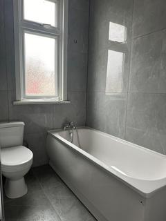 4 bedroom terraced house to rent, Dunkeld Road, Dagenham RM8