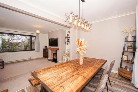 4 bedroom detached house for sale, St. Helens Park Road, Hastings