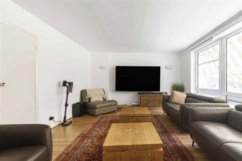 undefined, Fitzwilliam Avenue, Kew TW9