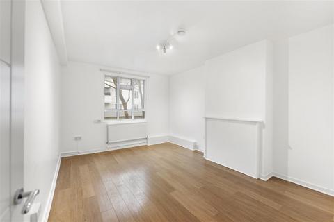 3 bedroom flat for sale, Antenor House, Old Bethnal Green Road, London