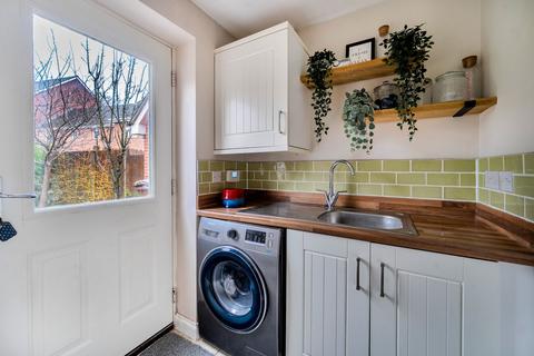 4 bedroom detached house for sale, Pheasant Close, Four Marks, Alton, Hampshire, GU34