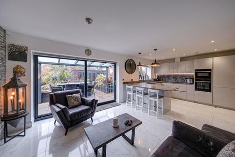3 bedroom semi-detached house for sale, Robins Green, Lymm WA13