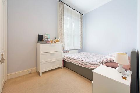 2 bedroom flat for sale, Ladbroke Grove, London W11