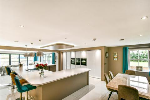 undefined, The Old Manor, Leppington