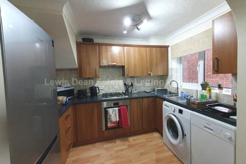 undefined, Stirrup Close, Upton