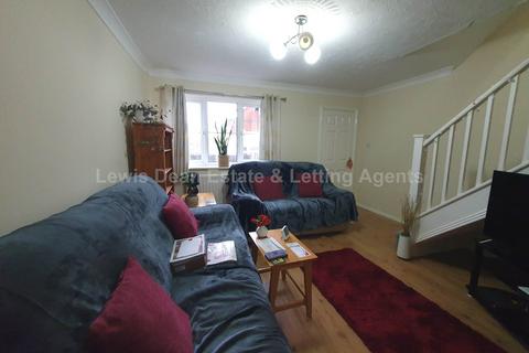 undefined, Stirrup Close, Upton
