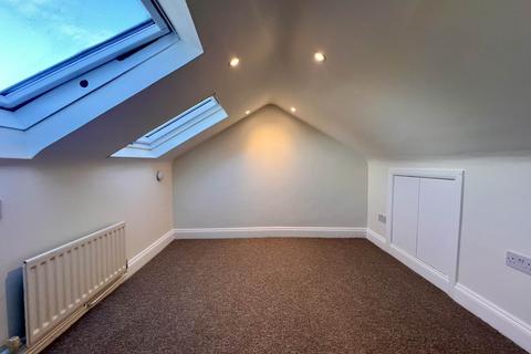 4 bedroom terraced house to rent, Davis Street, Plaistow, E13 9EE