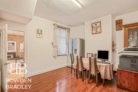 2 bedroom terraced house for sale, Harvey Road, Ilford, IG1
