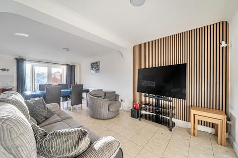 undefined, Shrivenham Road, Swindon, SN1