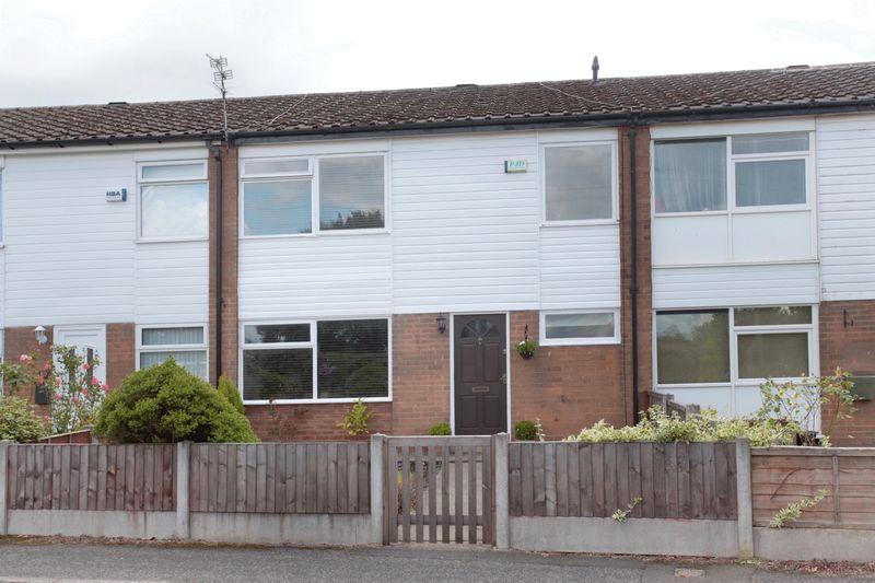 Tarbolton Crescent, Altrincham 3 bed terraced house £200,000