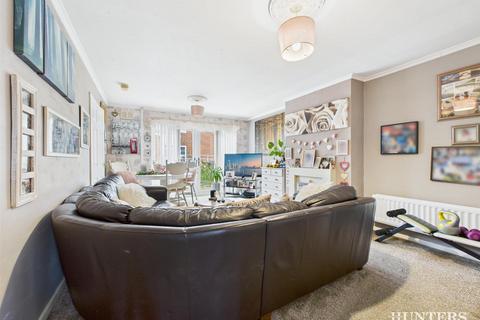 2 bedroom terraced house for sale, Betjeman Close, Stanley