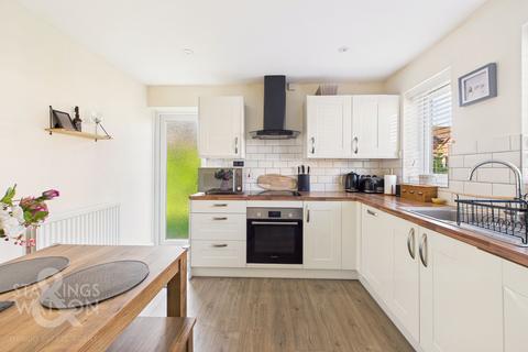 2 bedroom semi-detached bungalow for sale, Oaklands Close, Attleborough, Wymondham