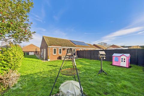 undefined, Oaklands Close, Attleborough