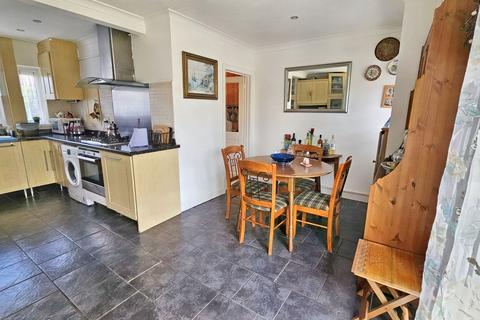 3 bedroom terraced house for sale, Poplar Road, Cardiff, CF5