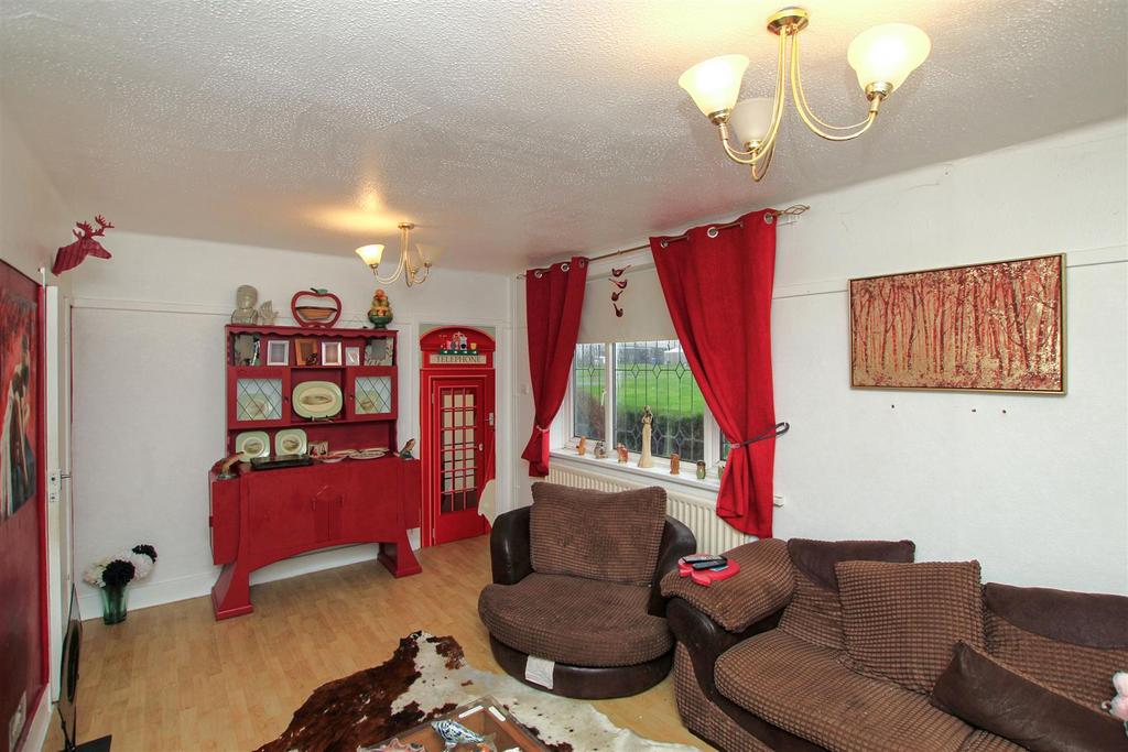 Living Room - b.JPG