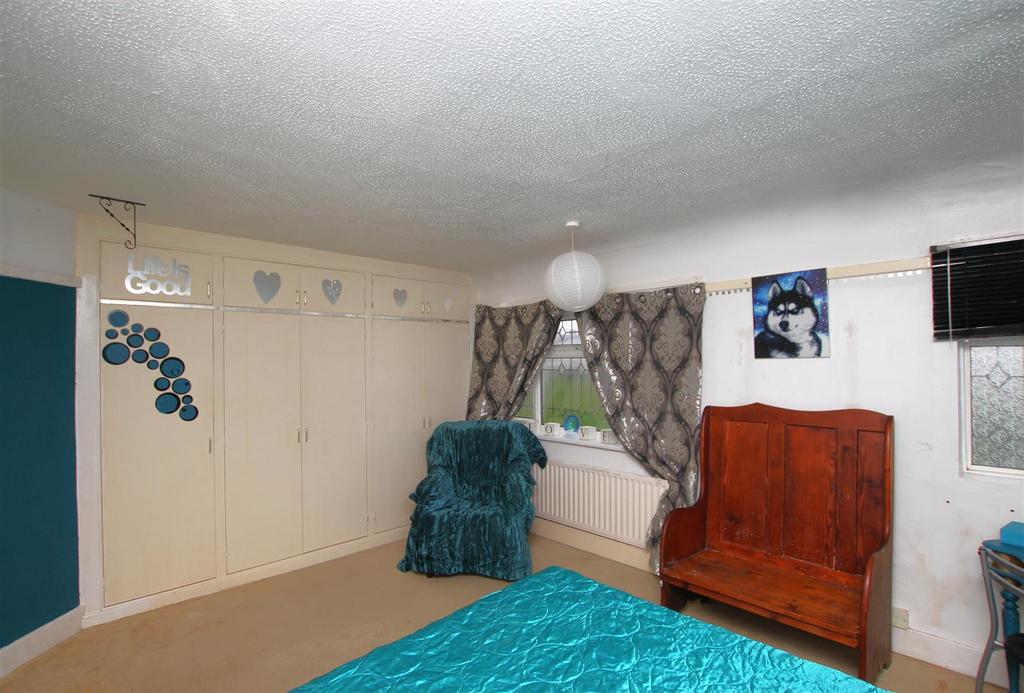 Bedroom One - b.JPG