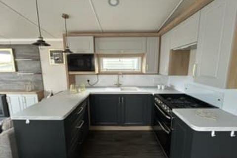 2 bedroom park home for sale, Silver Sands Holiday Park