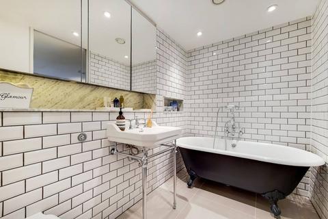 2 bedroom house for sale, Northbourne Road, Clapham, London, SW4