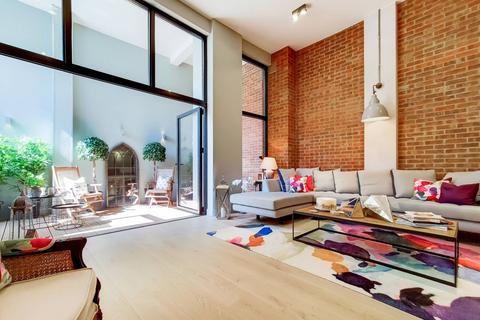 2 bedroom house for sale, Northbourne Road, Clapham, London, SW4