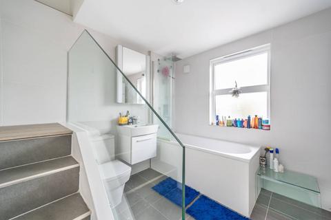 undefined, Essex Road, Acton, London, W3