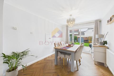 4 bedroom semi-detached house for sale, Keelers Way, Colchester CO6