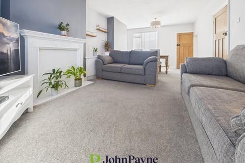 3 bedroom terraced house to rent, Sherbourne Crescent, Coundon, Coventry, CV5