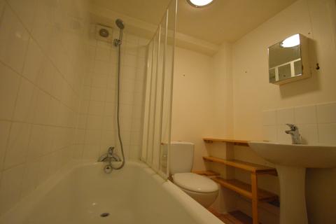 1 bedroom apartment to rent, Ringstead Road, London SE6