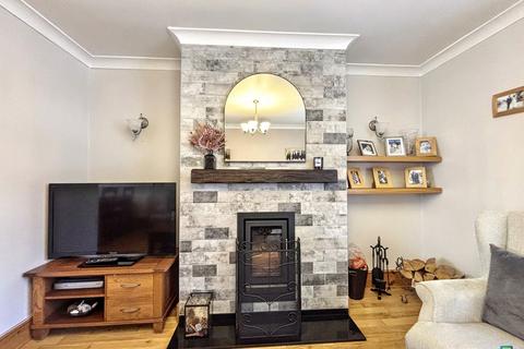 3 bedroom terraced house for sale, Stormont Green, Montagu Estate, Newcastle upon Tyne, Tyne and Wear, NE3 4TD