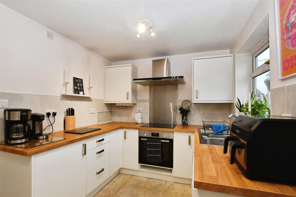 Fitted Kitchen