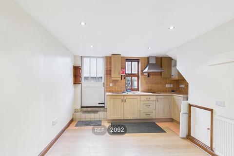 1 bedroom property to rent, Mersea Road, Colchester, CO2 7EX
