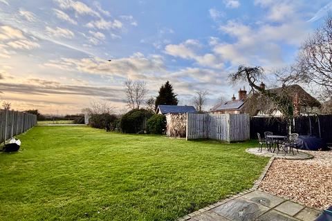 4 bedroom cottage for sale, East Stratton