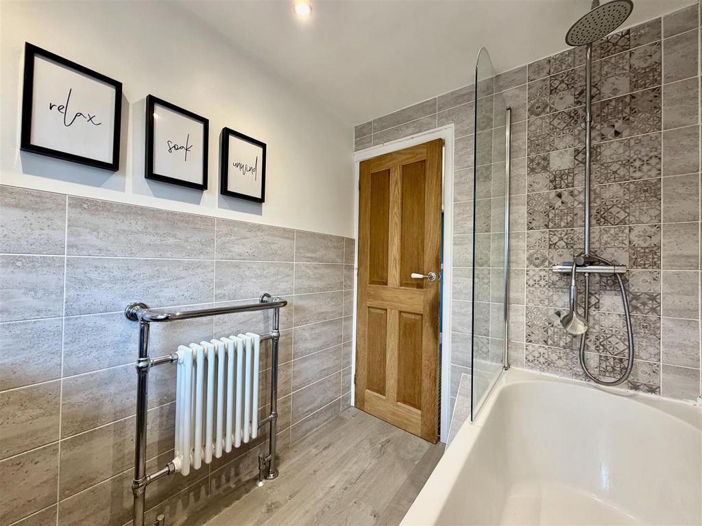 Family bathroom