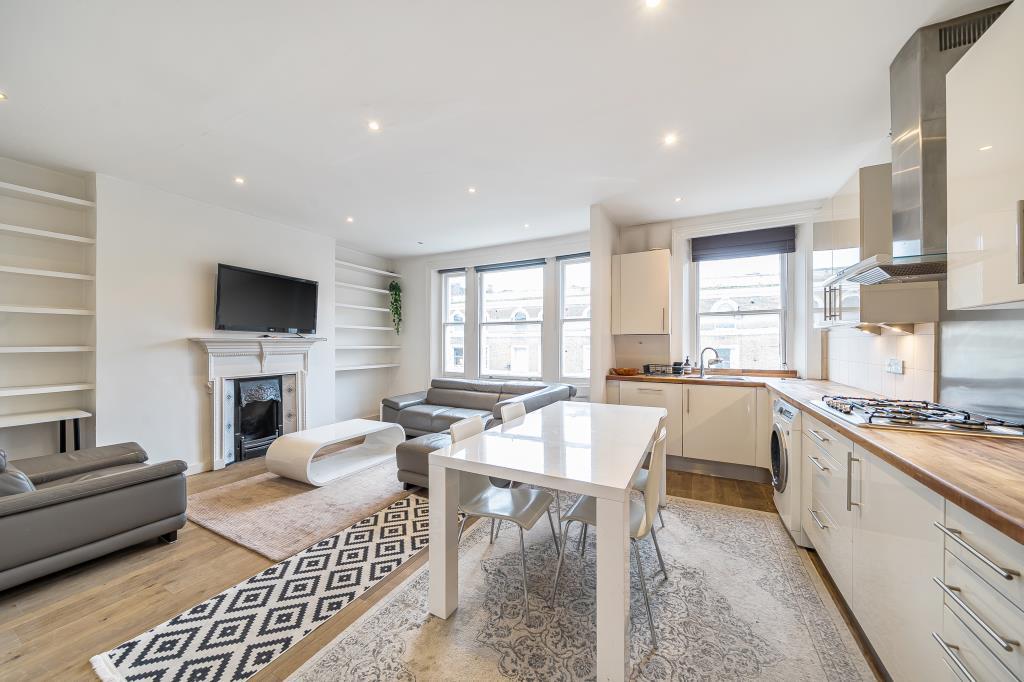 Kitchen / Reception