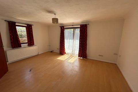 2 bedroom flat to rent, Greyfriars Court, George Hill Road, Kingsgate, Broadstairs, CT10