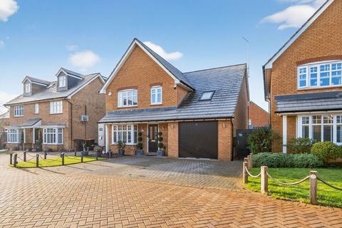 5 bedroom detached house for sale, Lesser Avenue, Wixams