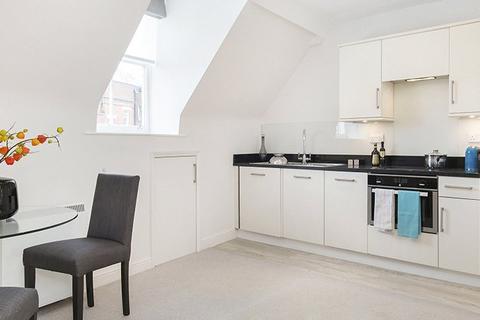 Studio to rent, Mount Street, Mayfair, London, W1K