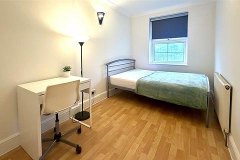 2 bedroom apartment to rent, Drummond Street, London NW1