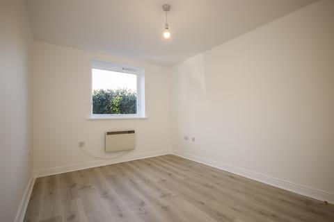 2 bedroom flat to rent, Sapphire House, Coral Park, Maidstone, ME14