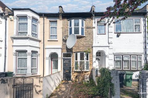 2 bedroom house to rent, Goodall Road, Leytonstone, London E11
